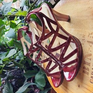 7.5 Red Cherry Burgundy Vegan Naturalizer Patent Strappy Heeled Dress Sandals